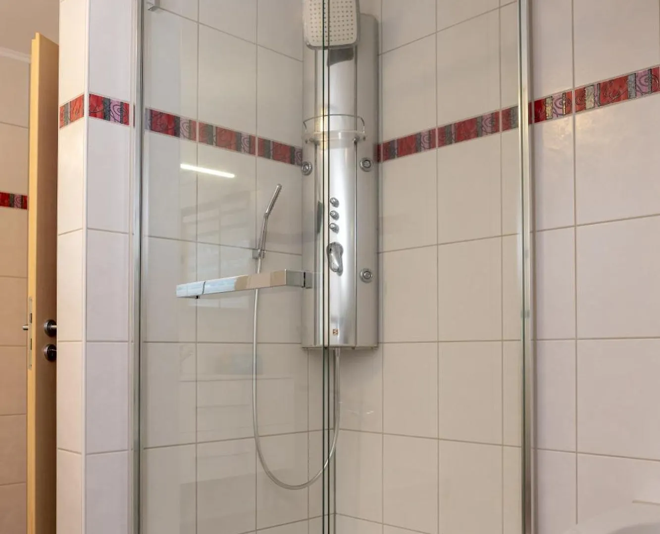 Ganzes Ferienhaus In Leipzig Mit Garage Und Fussbodenheizung